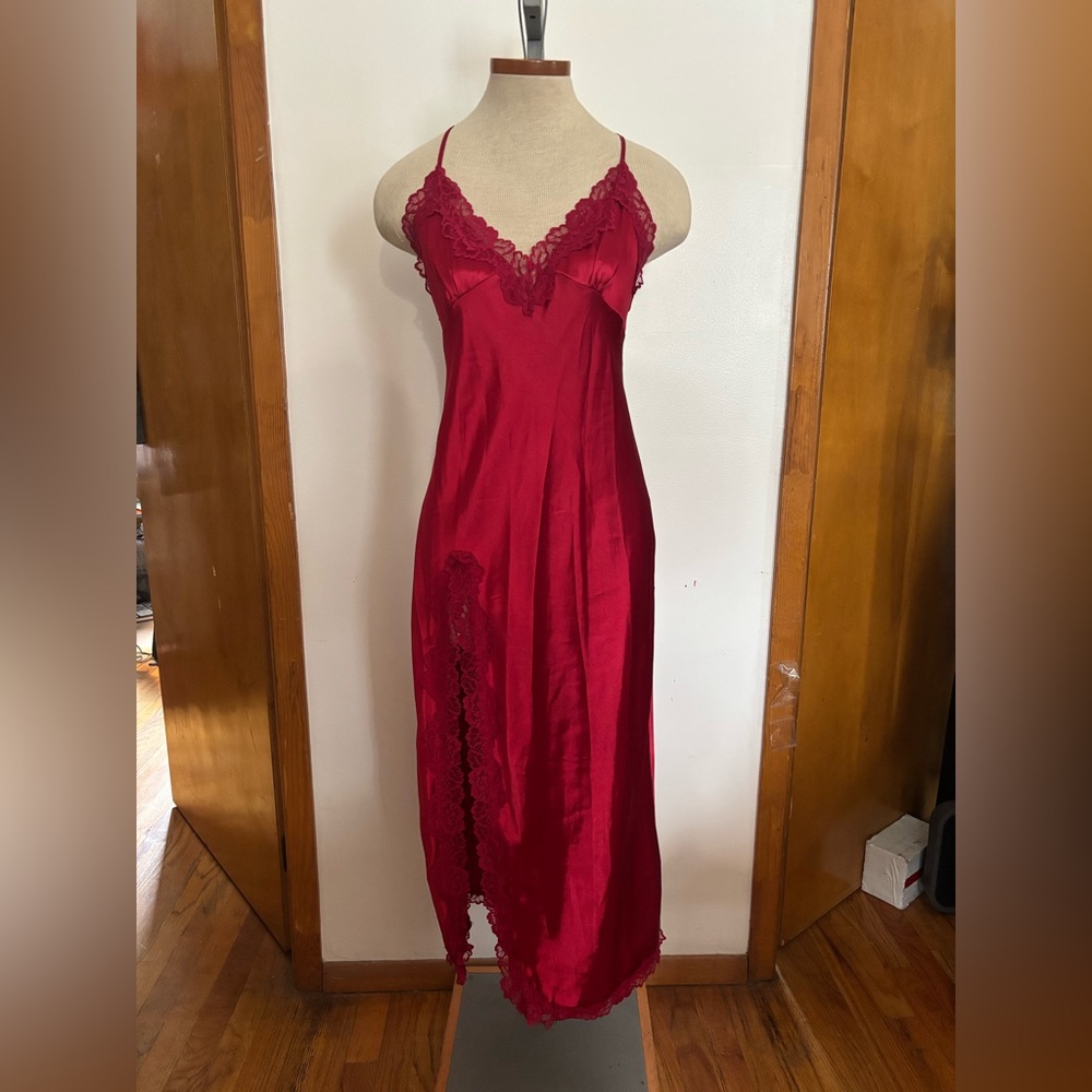 VINTAGE: Indie Sleaze Silky Maxi Side Slit Slip Dress *SZ.S (RED)
